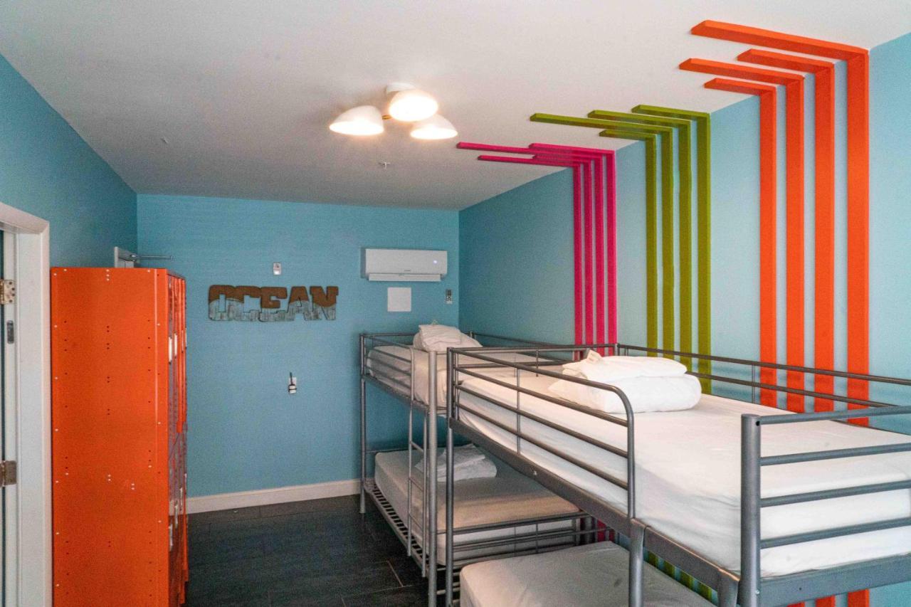 Beds N' Drinks Hostel Miami Beach Bagian luar foto